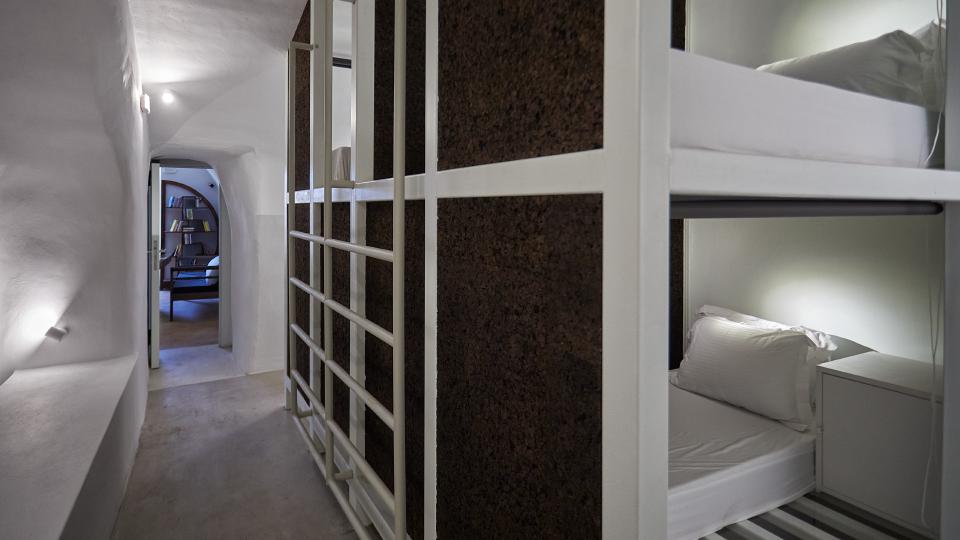 Mixed Dormitory 8 Beds